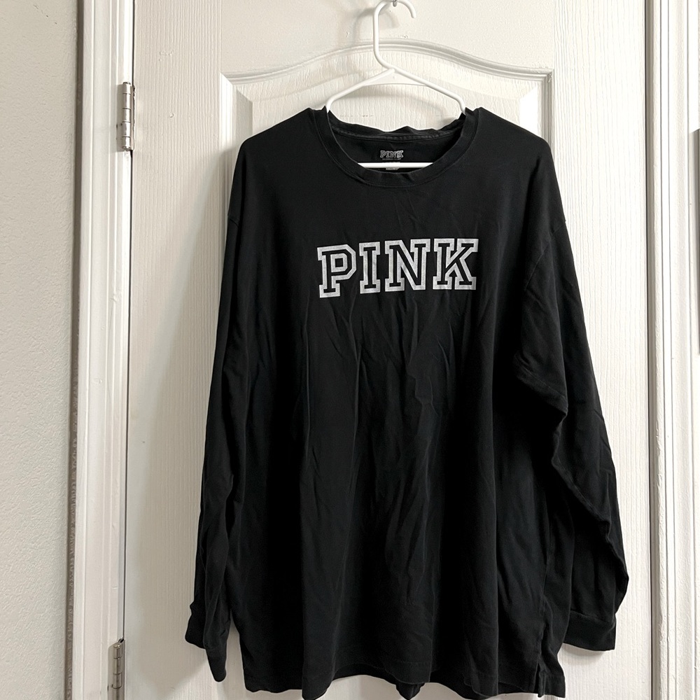 EUC - VS PINK Long Sleeve size XL in Black🖤